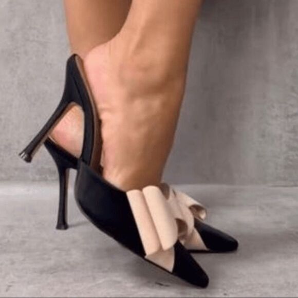 Elegant Black and Pink Bow Heels - Picture 2 of 5